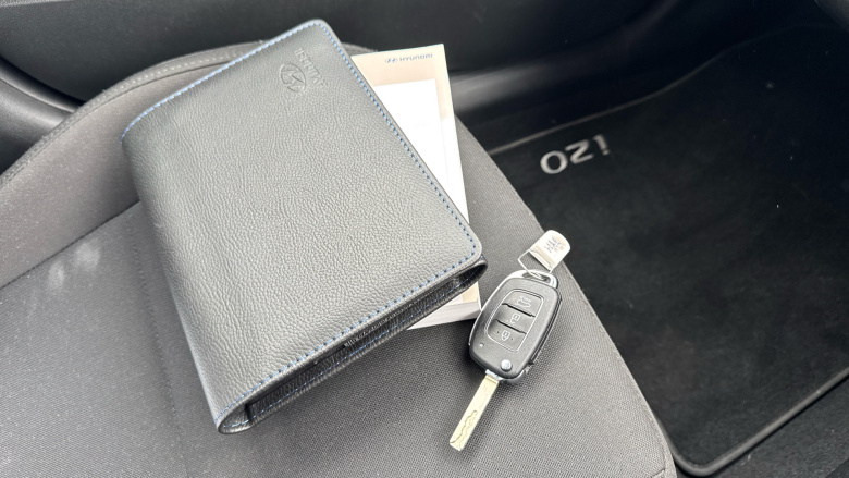 Hyundai i20 1.0T GDi Advance [Nav] 5dr Petrol Hatchback